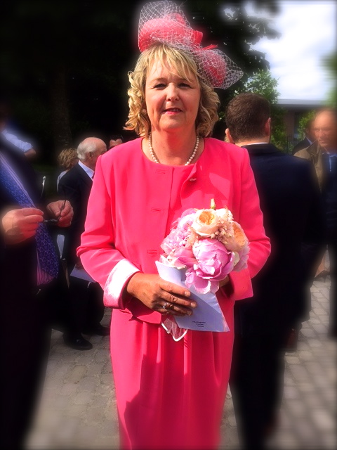 Tailleur en crêpe corail pour mariage Tailleur en crêpe corail pour mariage