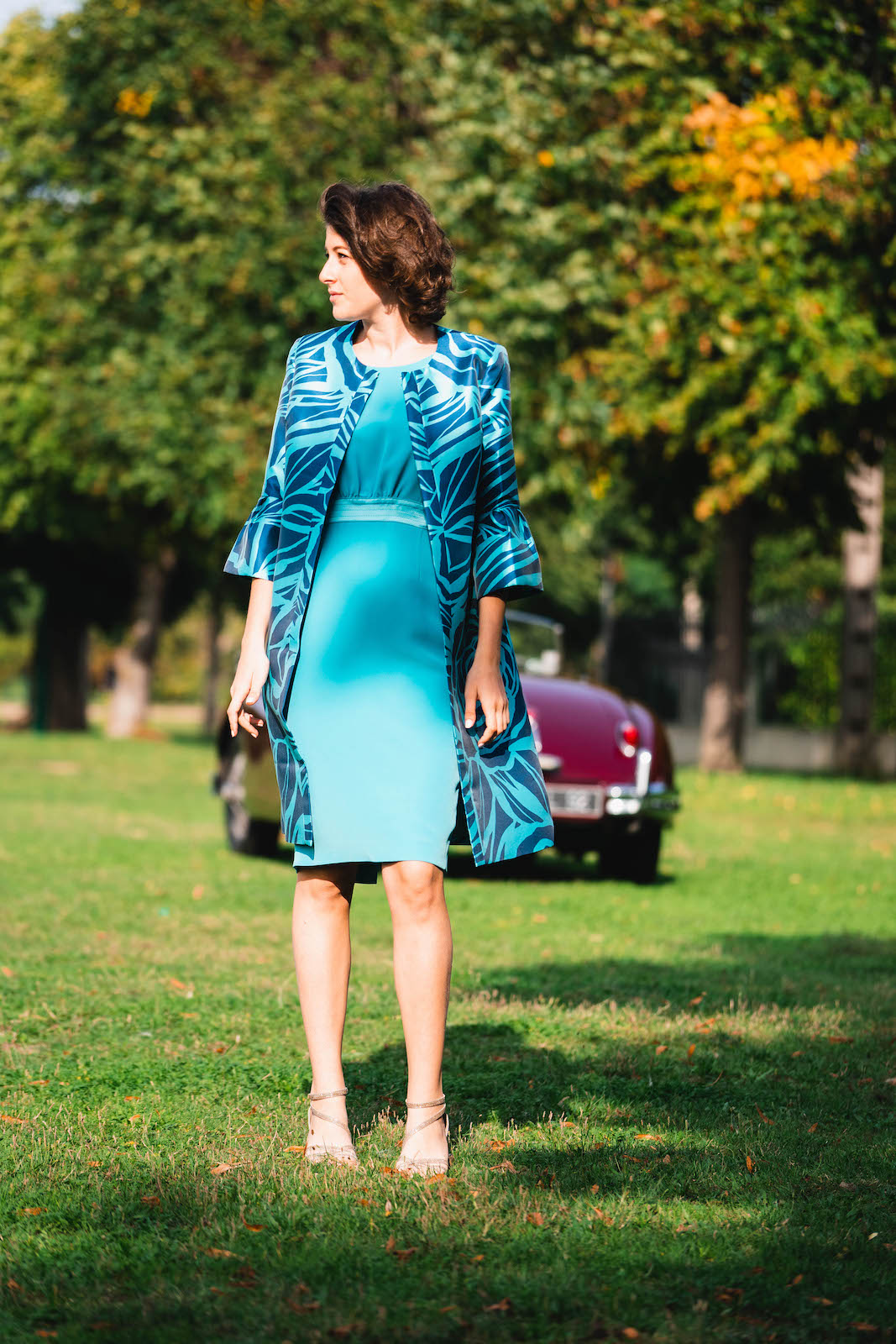 Beau manteau IZALINE Imprimé Yuna et robe VALENTINA azur