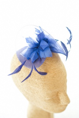 Chapeau de cocktail mariage bleu indigo