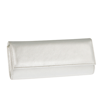 Sublime pochette baguette habillée en cuir platine